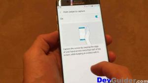 How to take a screenshot on the Samsung Galaxy Z Flip5 phone
